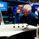 Imagen para el artículo titulado Richard Branson adelanta su fecha de lanzamiento para llegar al espacio antes que Jeff Bezos